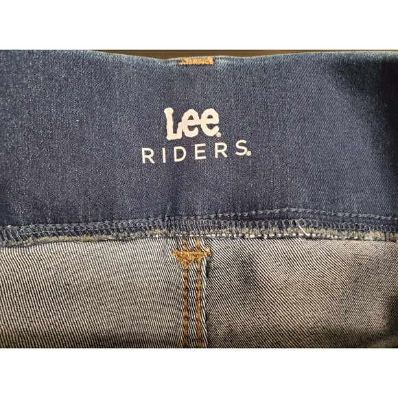 Riders By Lee Indigo Women’s Pull On Waist Smoother Bootcut Jeans Size 8P - NWT - Picture 6 of 10